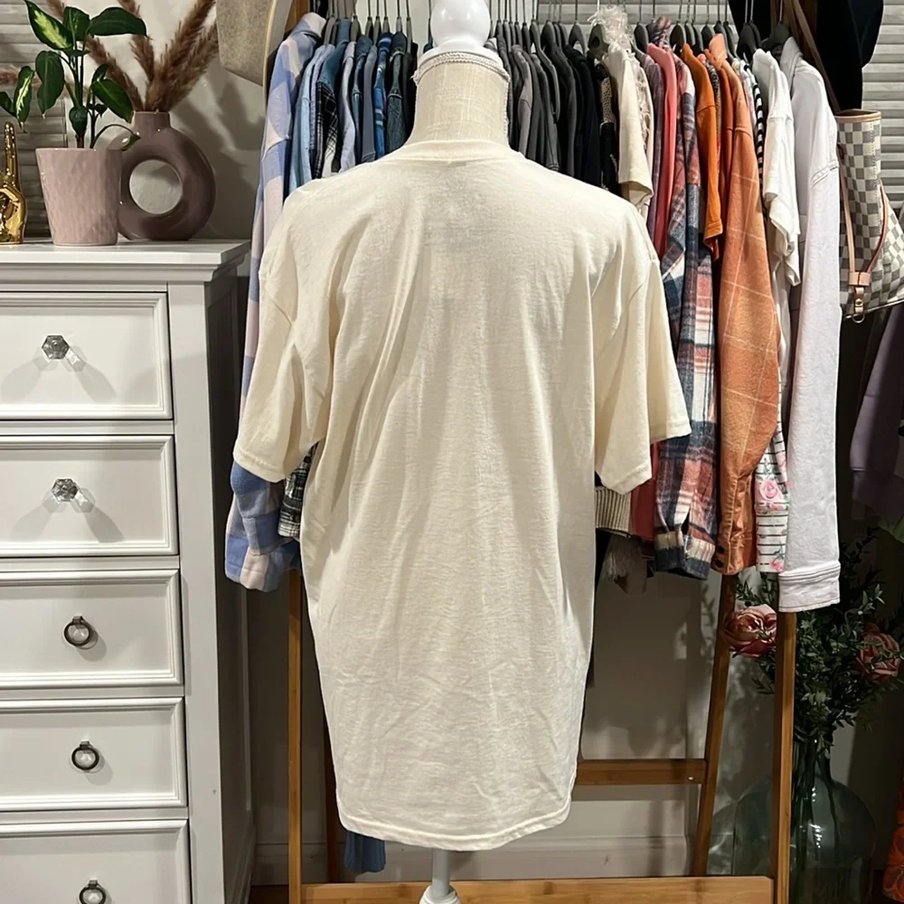 Kid Dangerous | Arches Utah Graphic T-Shirt in Natural Beige size Large NWT - Picture 5 of 10